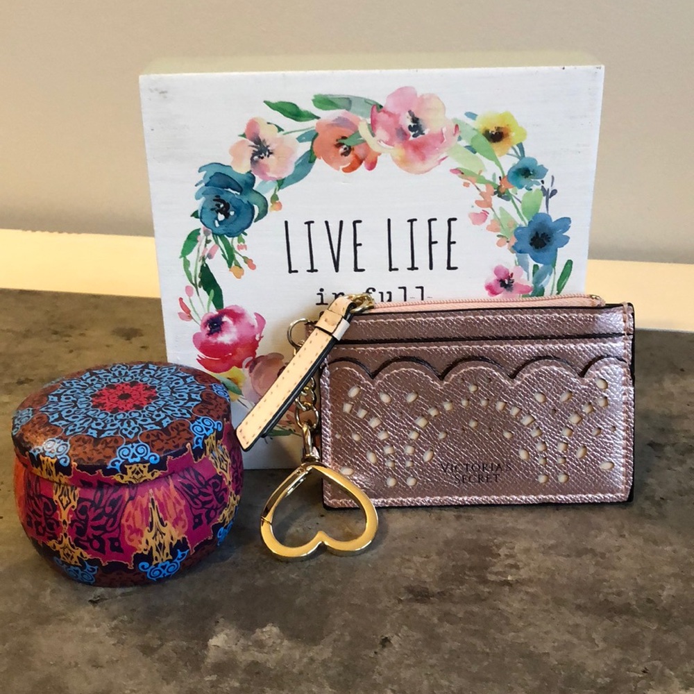 Victoria’s Secret Card Case